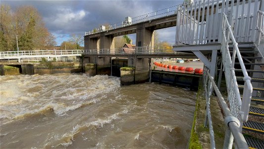 Allington Lock Sluice Gates. Rapid River Flow