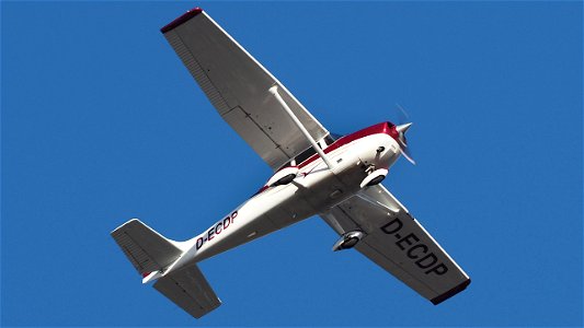 Cessna 172R Skyhawk D-ECDP