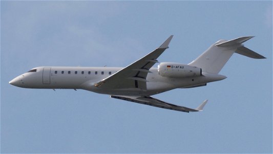 Bombardier BD-700-1A10 Global Express D-AFAU FAI Rent-a-jet from Berlin (4200 ft.)