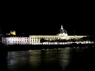 202211_0235