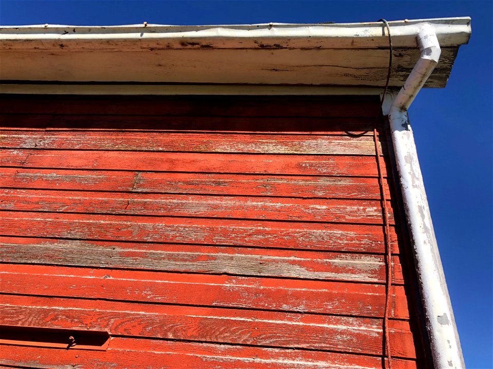 Barn Red, Gutter White, Sky Blue
