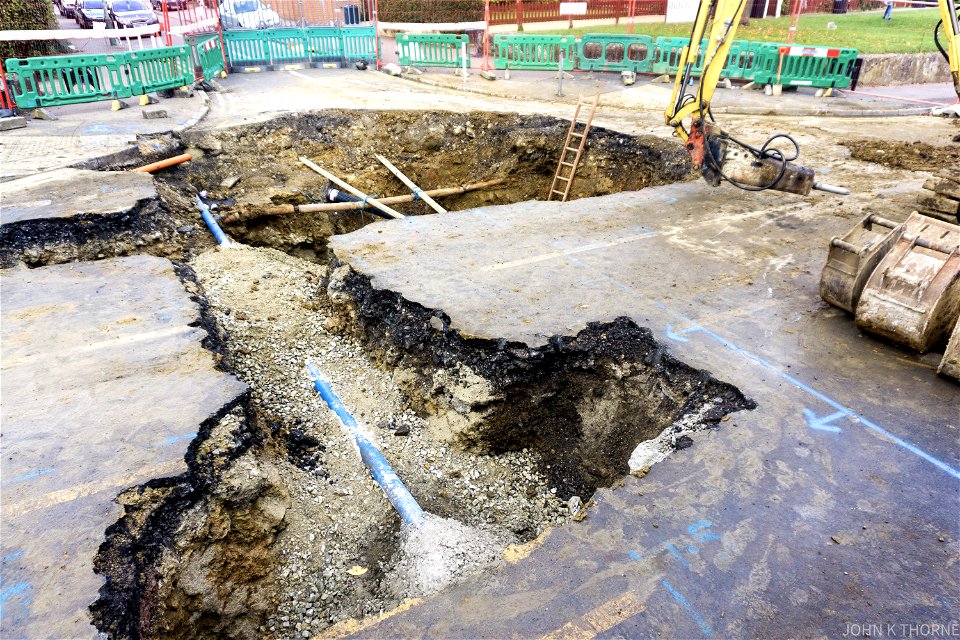 Sinkhole Tonbridge Road Maidstone. A week later it looks bigger. Road Closed