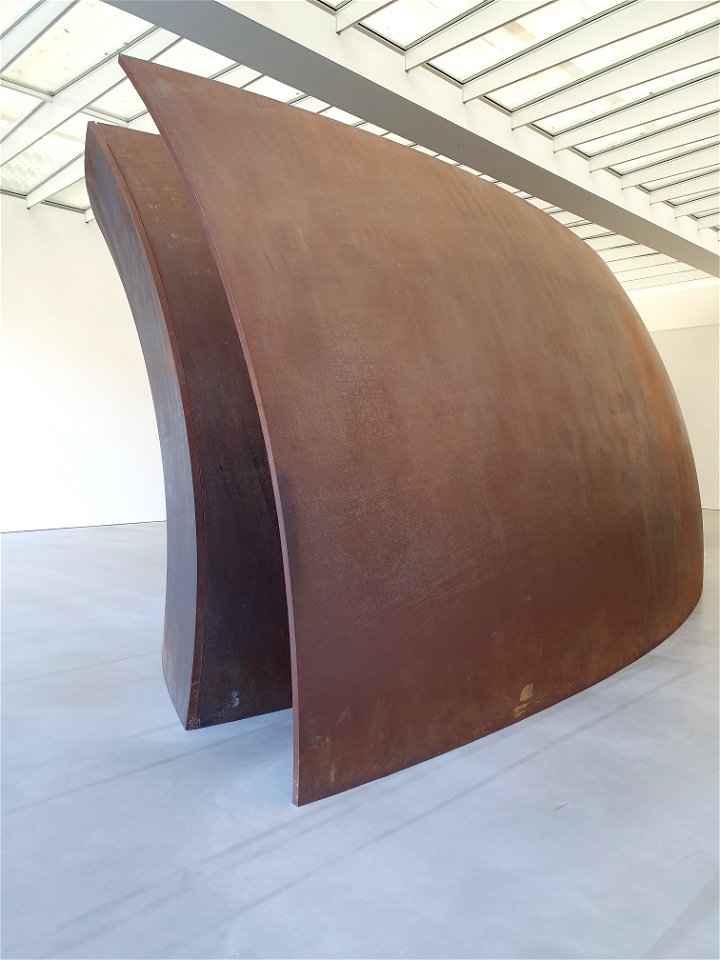 Richard Serra, open ended