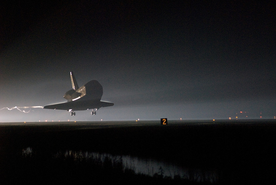 Space Shuttle Endeavour Touchdown
