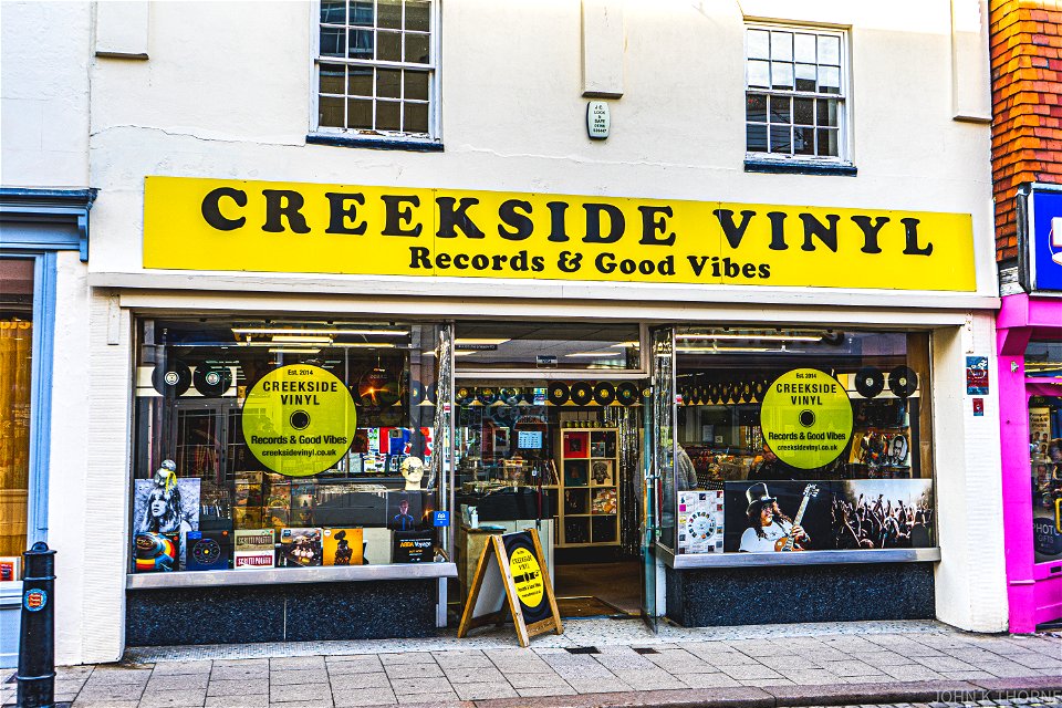 Records & Good Vibes