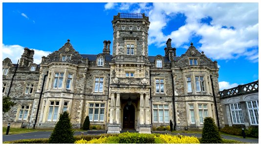 In 1850 Edward and Anne Ladd Betts commissioned architect John Thomas (1813-1862) to rebuild Preston Manor into the magnificent Jacobean style mansion, Preston Hall