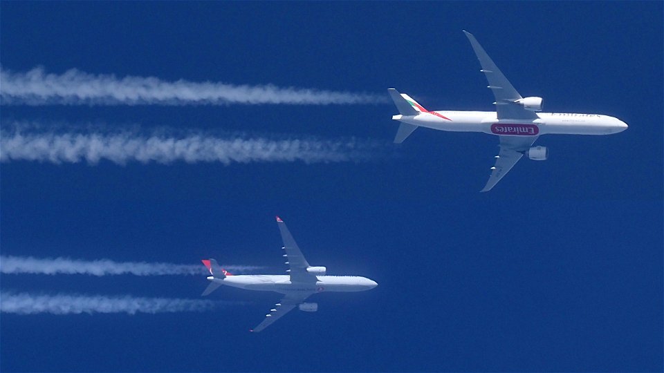 Two planes from Frankfurt to the Middle East: photo