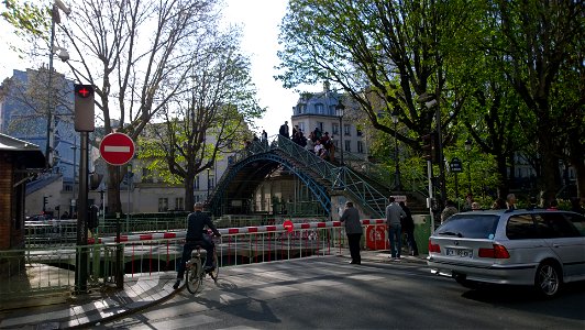 Pont Levant sur le Canal Saint-Martin, Paris