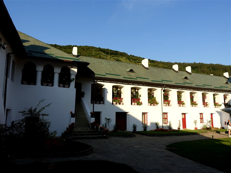 Cozia_monastery2019_0901_174356(1)