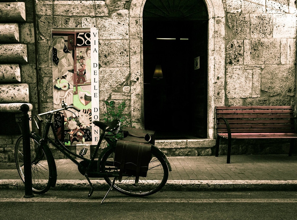 Bike Old Italy Retail Store Cyclists