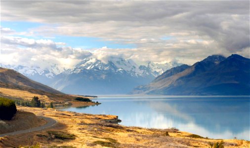 Lake Pukaki and Mt Cook. photo