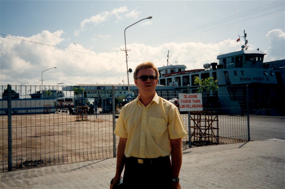 Indonesia 1992-0035