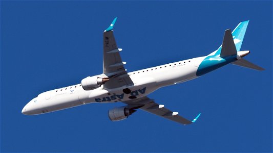 Embraer E195LR I-ADJW Air Dolomiti from Rome (7700 ft.)