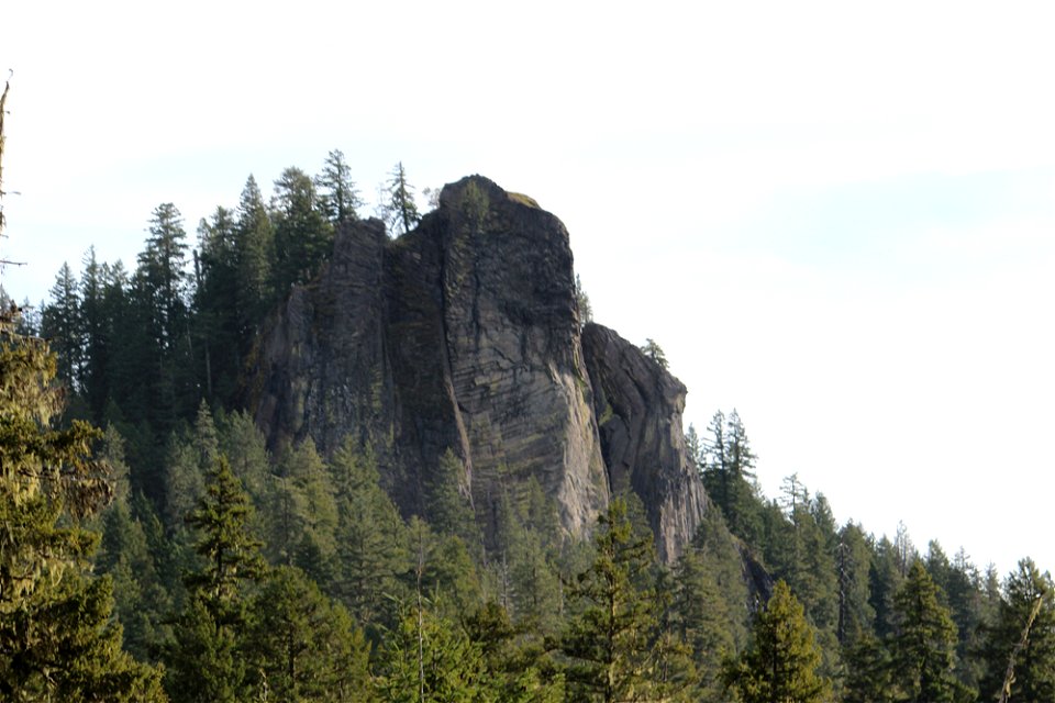 16_deer-leap-rock-location-1jpg_49364131308_o