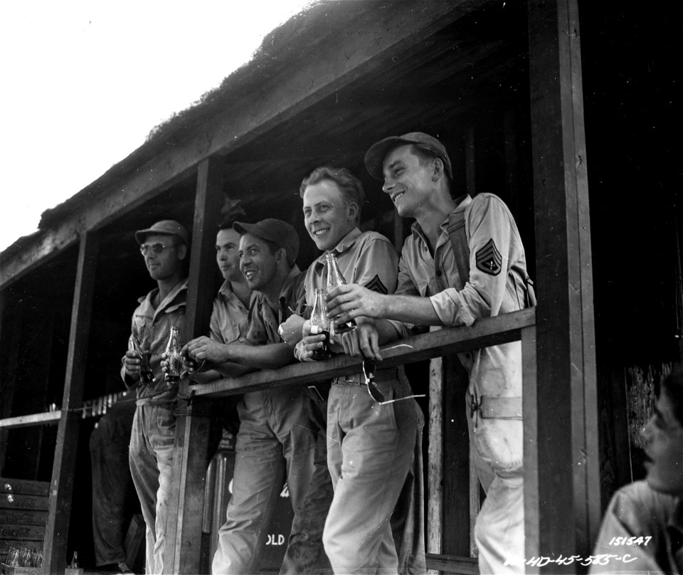 SC 151547 - A moment of relaxation on the porch of their PX. Hawaii.