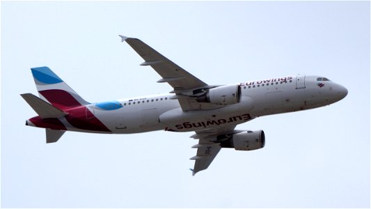 Airbus A320-214 9H-EUX Eurowings (Operated by Eurowings Europe) from Palma de Mallorca (5200 ft.)
