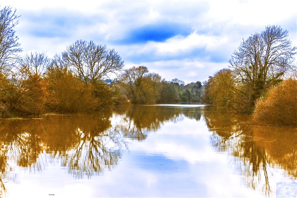 Riverscape River Medway Aylesford High Tide