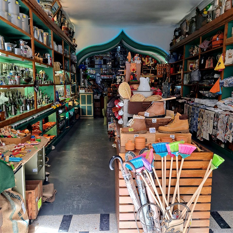 Hardware store Porto Portugal