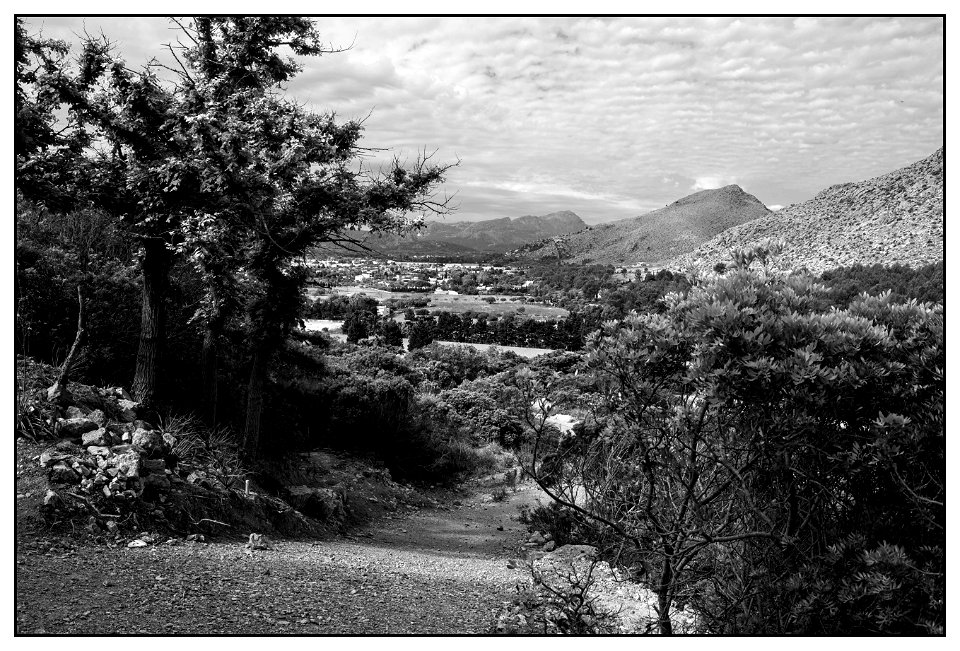 Walk to Cala Boquer photo