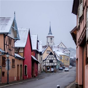 Le centre de Bischoffsheim sous la neige photo