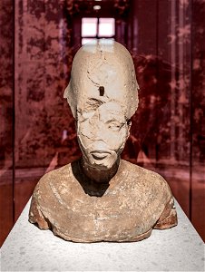 Busto de Akhenatón, Neues Museum photo