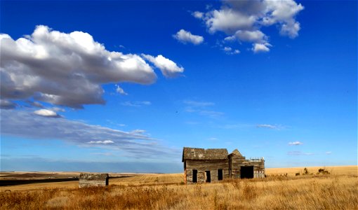Lonely house on the prairie. photo