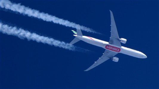Boeing 777-31H(ER) A6-EPT Emirates - Birmingham to Dubai (34600 ft.)