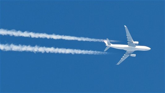 Airbus A330-243F OD-MEE Middle East Airlines (MEA) from London to Beirut (39000 ft.) photo