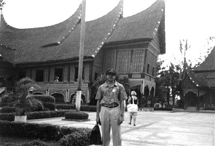 Indonesia 1992-0055 photo
