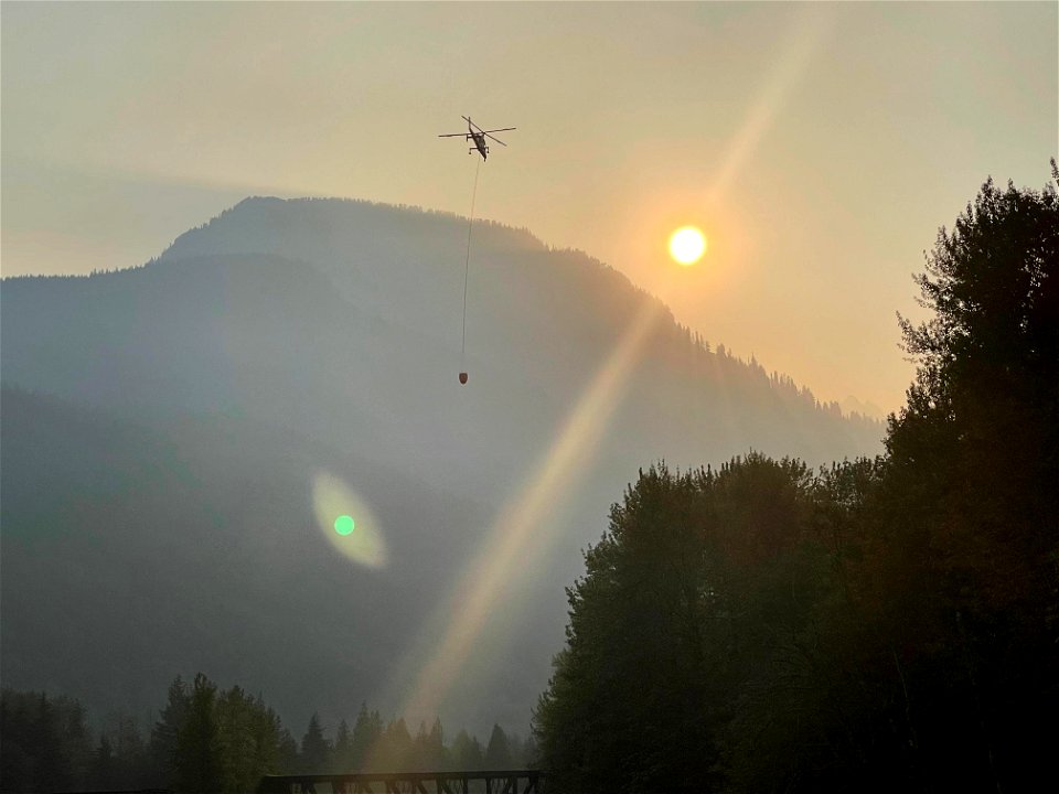 Helicopter with Bucket, Bolt Creek Fire, Washington
