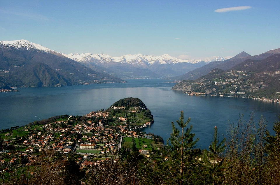 Como Lake landscape
