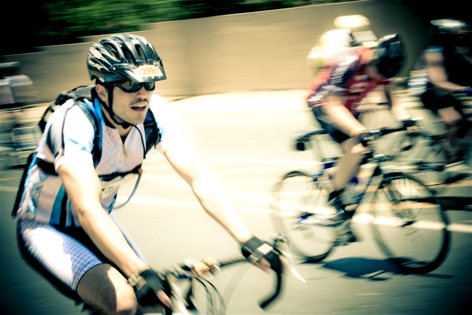 Pan and zoom at 94.7 Cycle Challenge-9