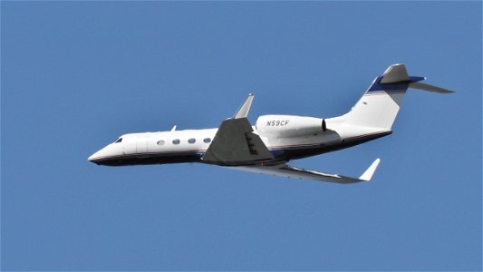 Gulfstream G450 N59CF from Munich (4200 ft.)