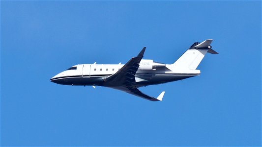 Bombardier CL-600-2B16 Challenger 604 G-XONE Gama Aviation from Cannes (4100 ft.)