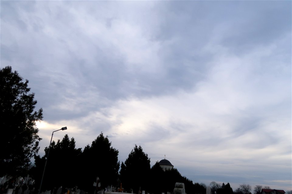 clouds_nori_contrail2023_0218_085803(2)