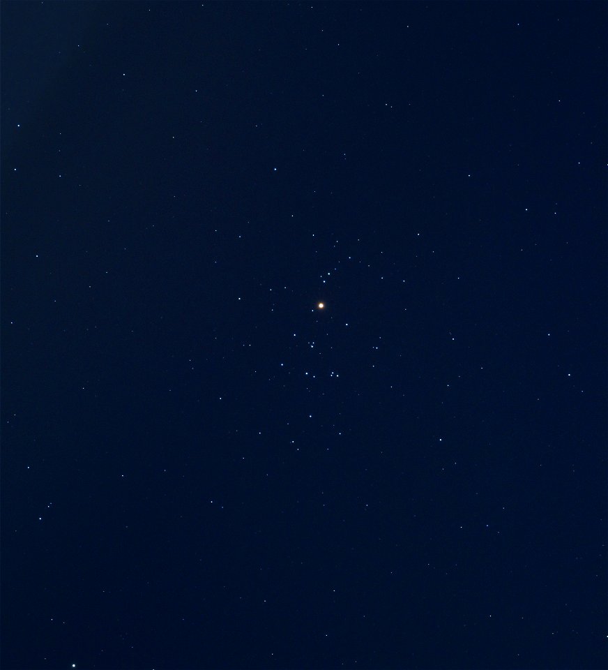 Mars aligned with M44, the Praesepe cluster photo