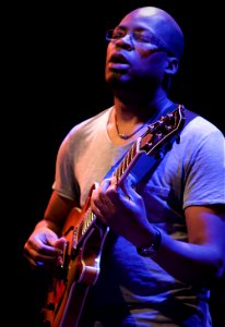 Dave Holland Quartet 14 juli 2015 BIM Amsterdam - Lionel Loueke