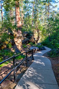 O-Deschutes Lava Tube photo