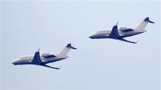 Bombardier CL-600-2B16 Challenger 605 9H-VFA Vistajet Malta from Zurich (3700 ft.)