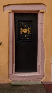 La porte au médaillon photo