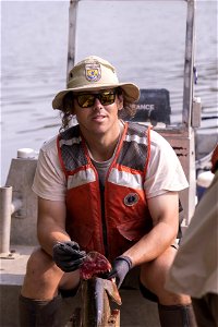 Invasive Carp Research on the James River in South Dakota. Photo: Sam Stukel (USFWS)