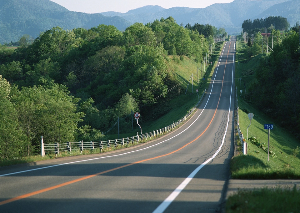 Picture of empty countryside road