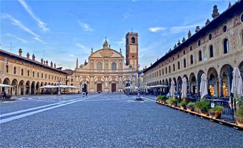 Piazza Ducale photo