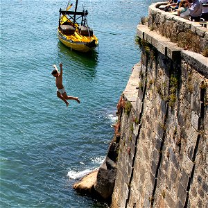 Porto cliff jumping photo