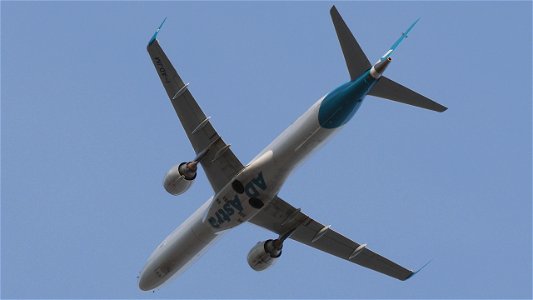 Embraer E195LR I-ADJM Air Dolomiti from Venice (6600 ft.)