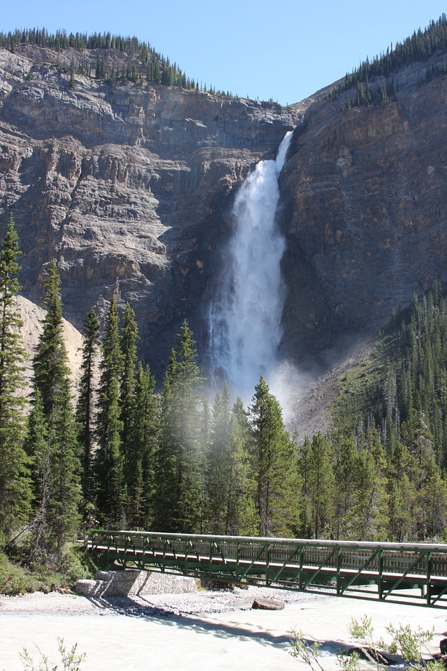 Takakkaw Falls & Yoho River, Yoho National Park, BC, Canada
