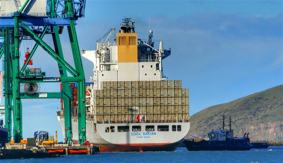 OOCL Dalian Port Lyttelton  NZ