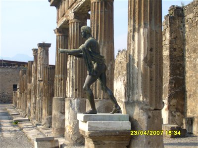 200704_0373