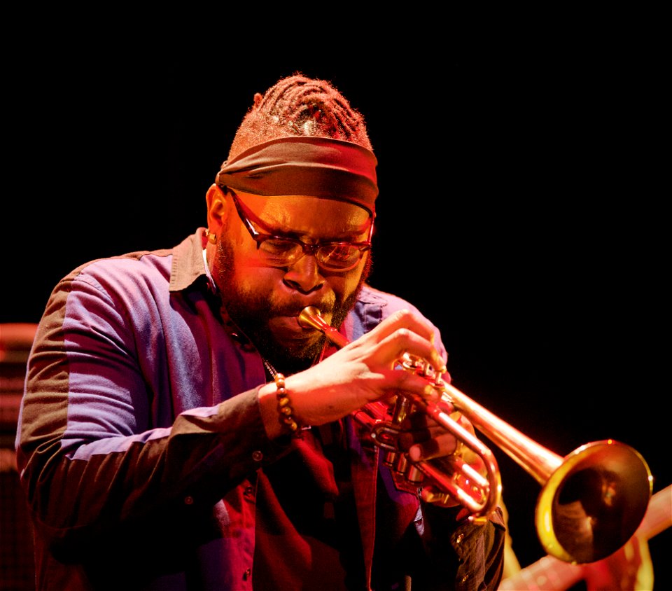 Marquis Hill New Gospel Revisited, 19 maart 2022 Lantaren Venster Rotterdam - Marquis Hill