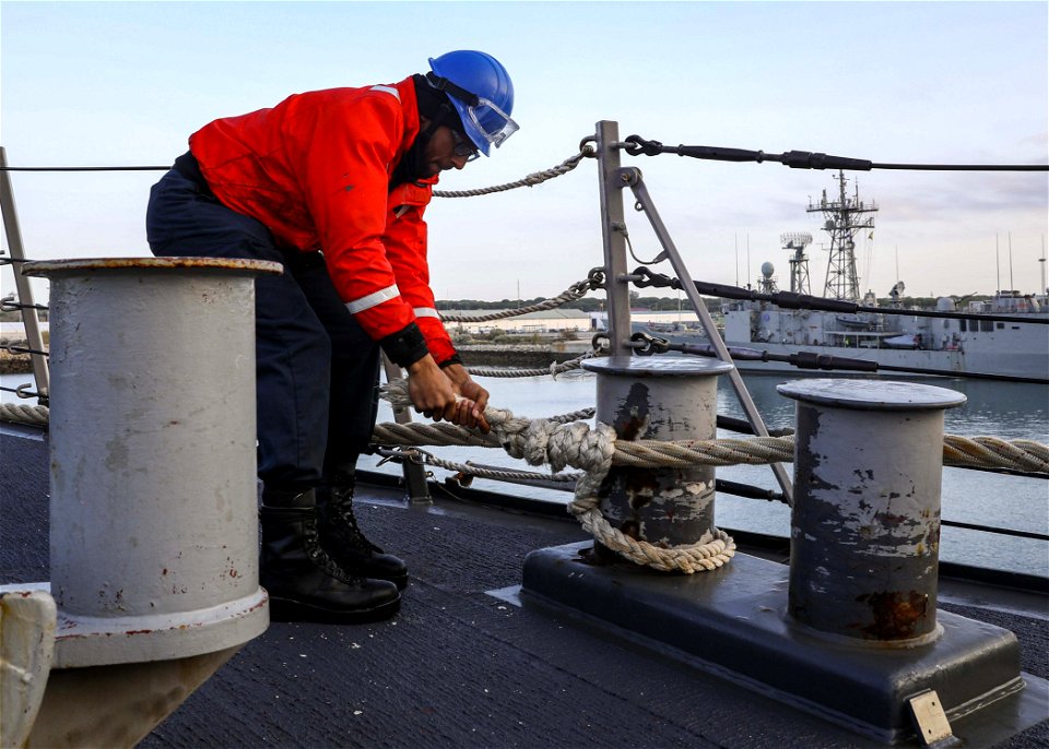 USS Porter (DDG 78) Moored photo